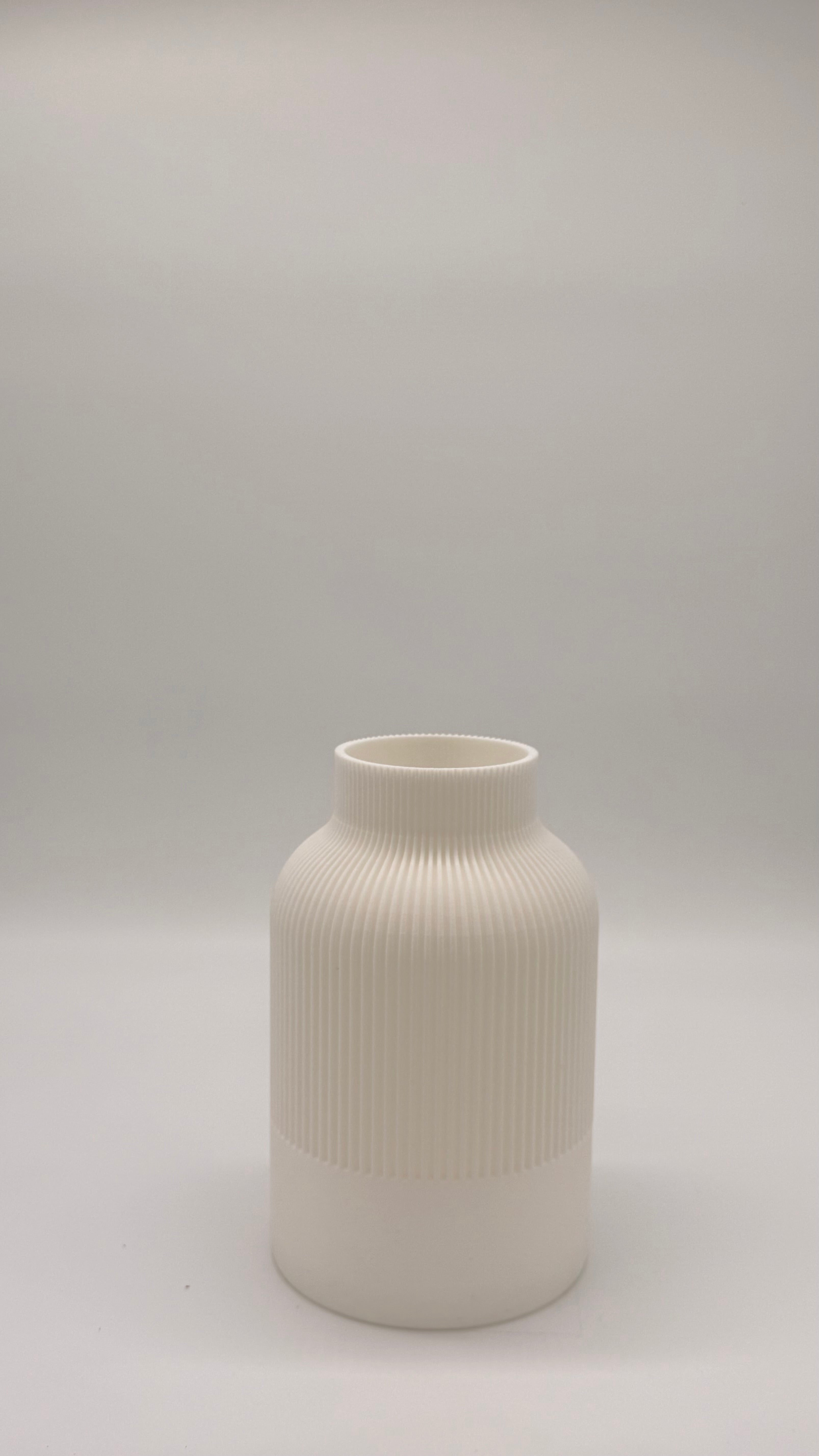 Linea Vase