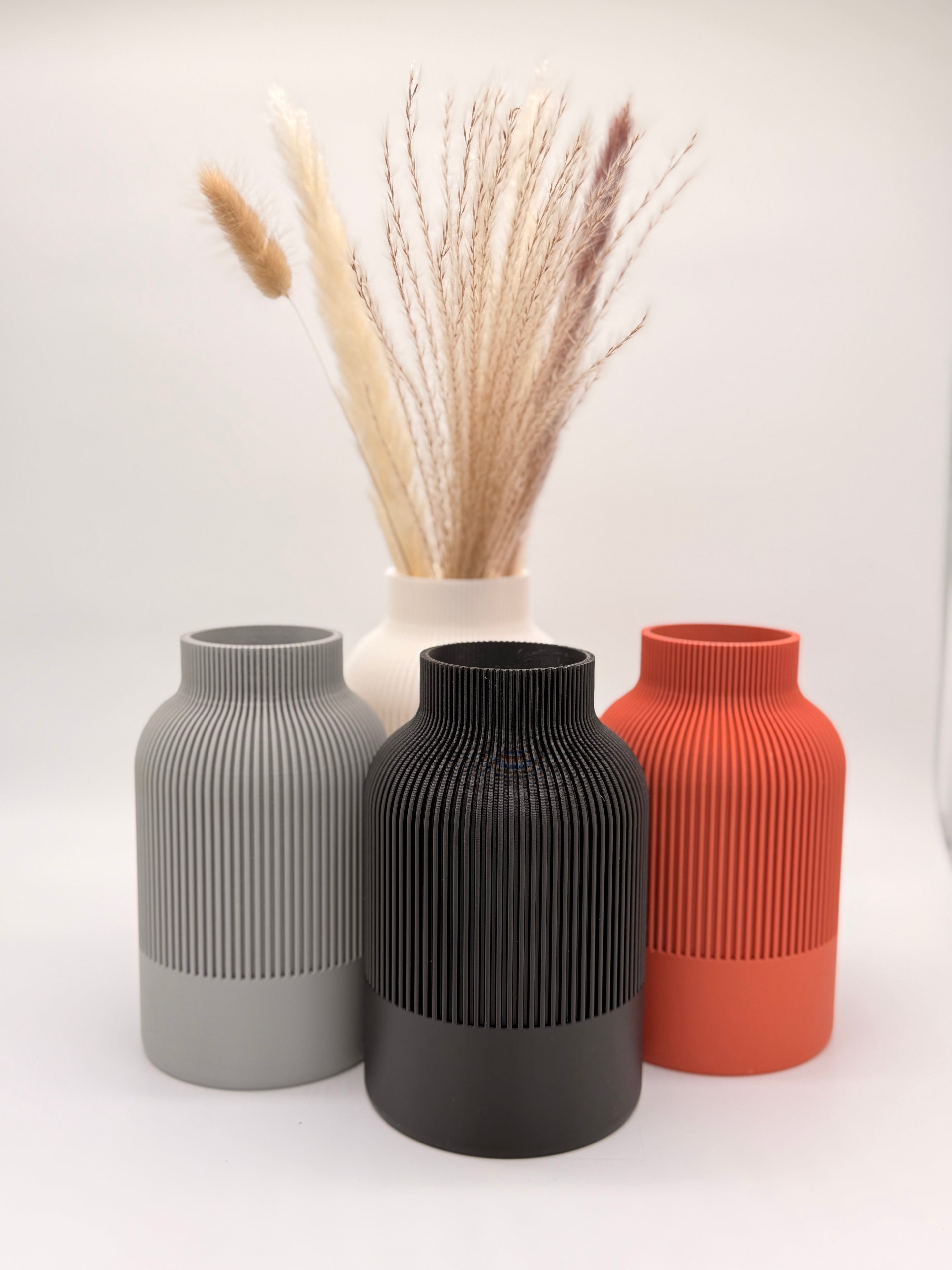 Linea Vase